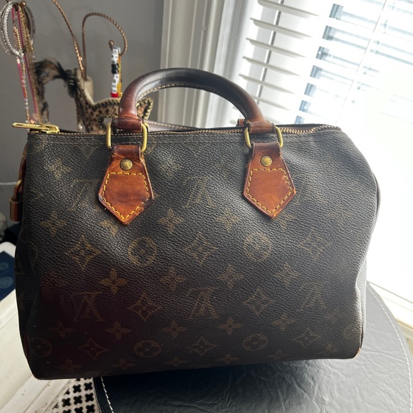 Louis Vuitton Vintage Monogram Canvas Speedy 25 Satchel - Picture 9 of 15